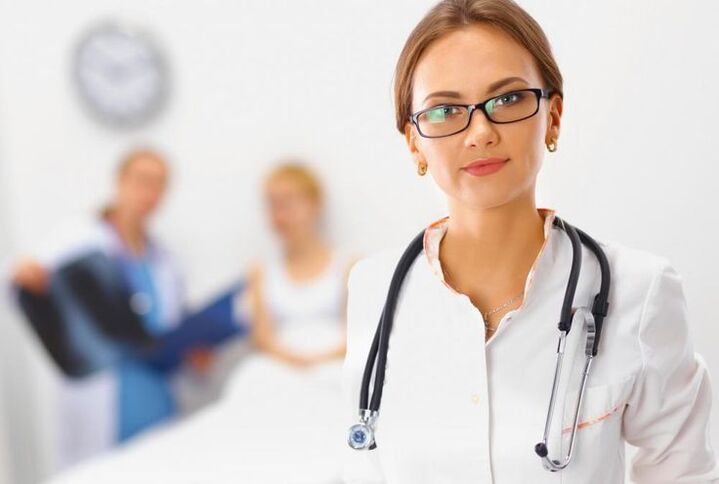 Femeia este doctor