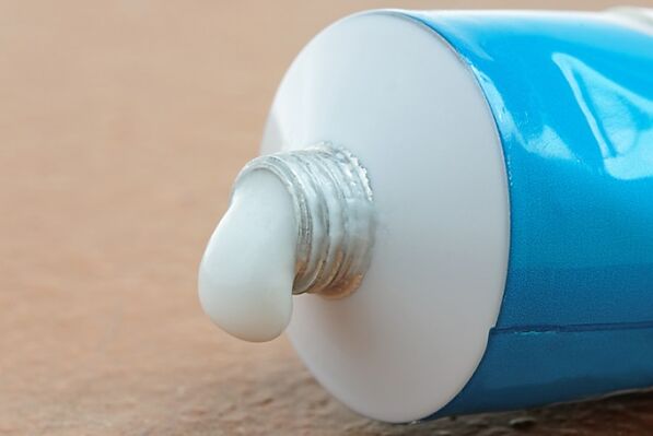 Gel anticoagulant pentru tratamentul venelor varicoase